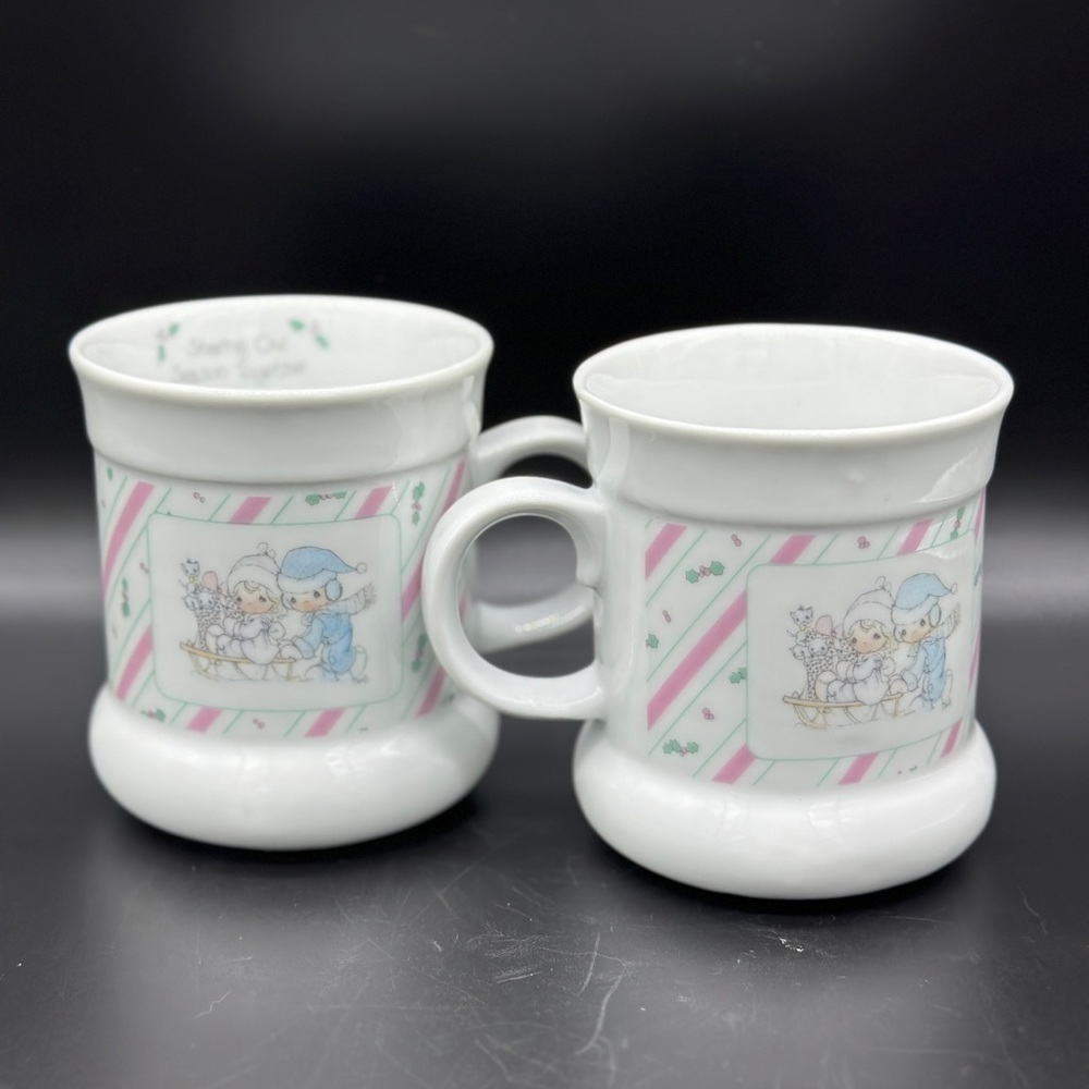 VTG Precious Moments Set of 2 Christmas Coffee Mugs